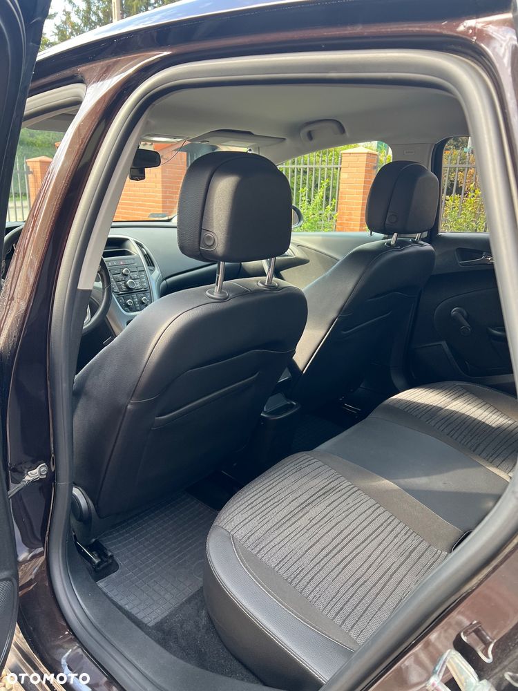 Opel Astra - 9