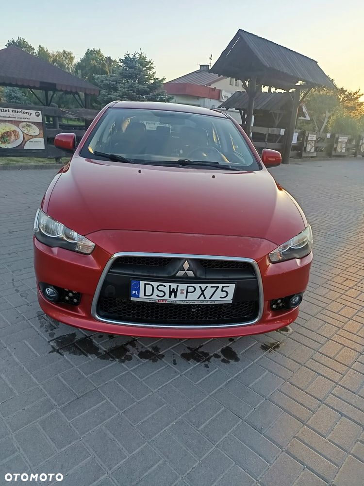 Mitsubishi Lancer - 10