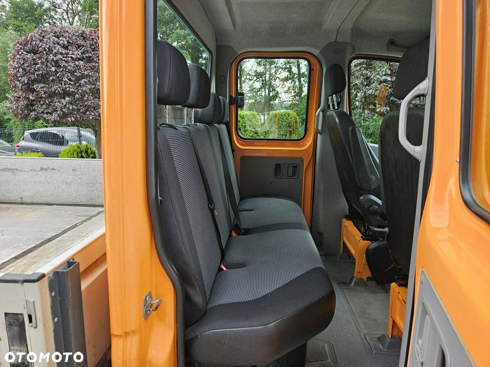 Mercedes-Benz Sprinter - 19