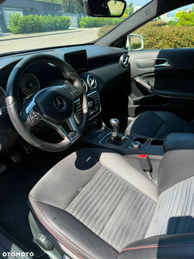 Mercedes-Benz Klasa A 180 AMG Line - 16