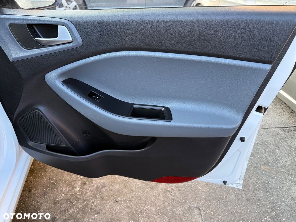 Hyundai i20 - 15