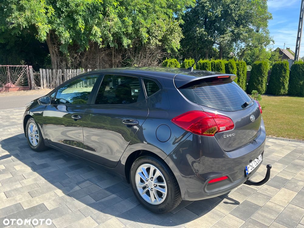 Kia Ceed - 7