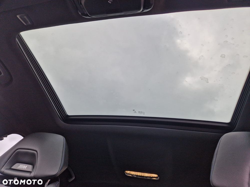 BMW Seria 5 M550i xDrive sport - 20