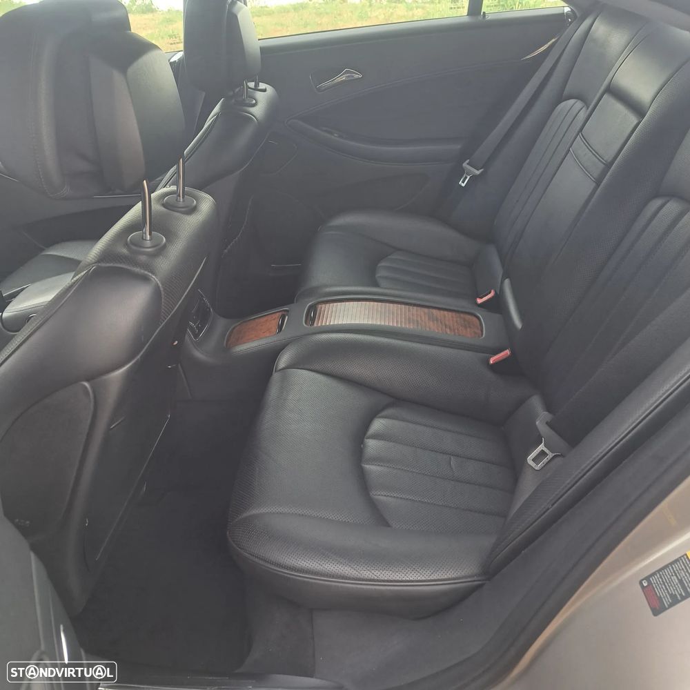 Mercedes-Benz CLS 320 CDI - 12