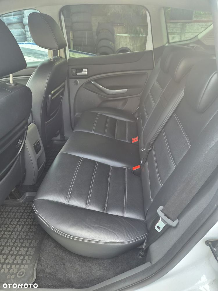 Ford Kuga 2.0 TDCi Titanium - 2