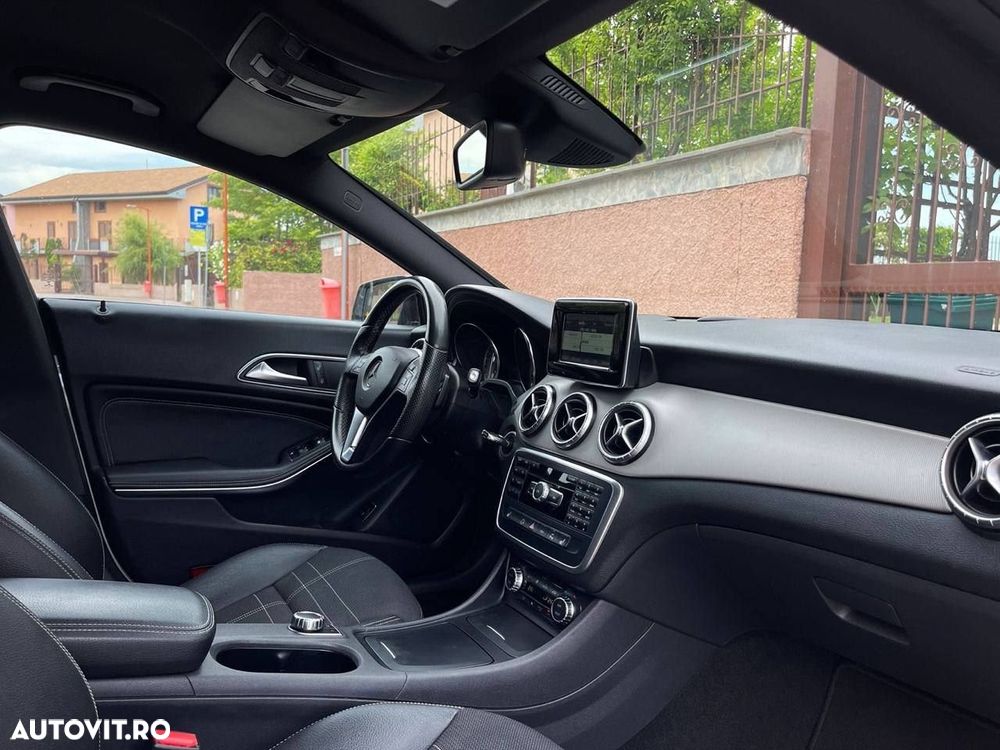 Mercedes-Benz CLA 220 d 4MATIC Aut. - 8