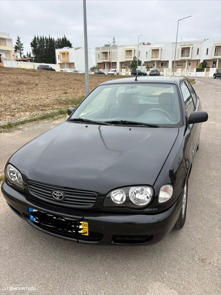 Toyota Corolla - 1