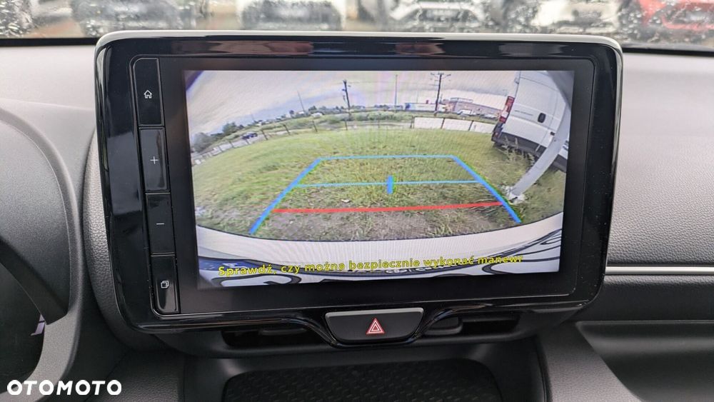 Toyota Yaris Hybrid 1.5 Style - 17