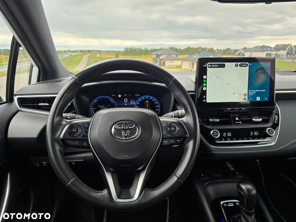 Toyota Corolla 1.8 Hybrid Comfort - 17