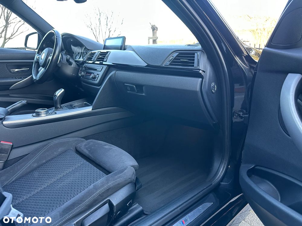 BMW Seria 3 320d Sport-Aut - 25