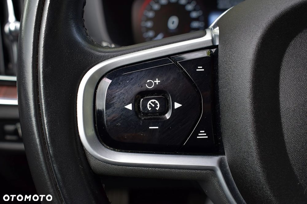 Volvo S60 T8 AWD Plug-In Hybrid Polestar Engineered - 10