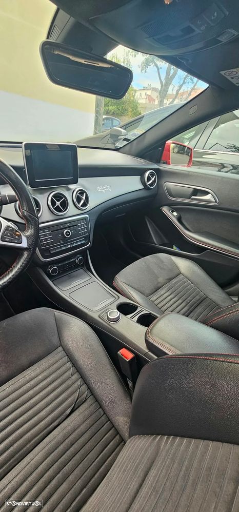 Mercedes-Benz CLA 220 CDi AMG Line Aut.111g - 13