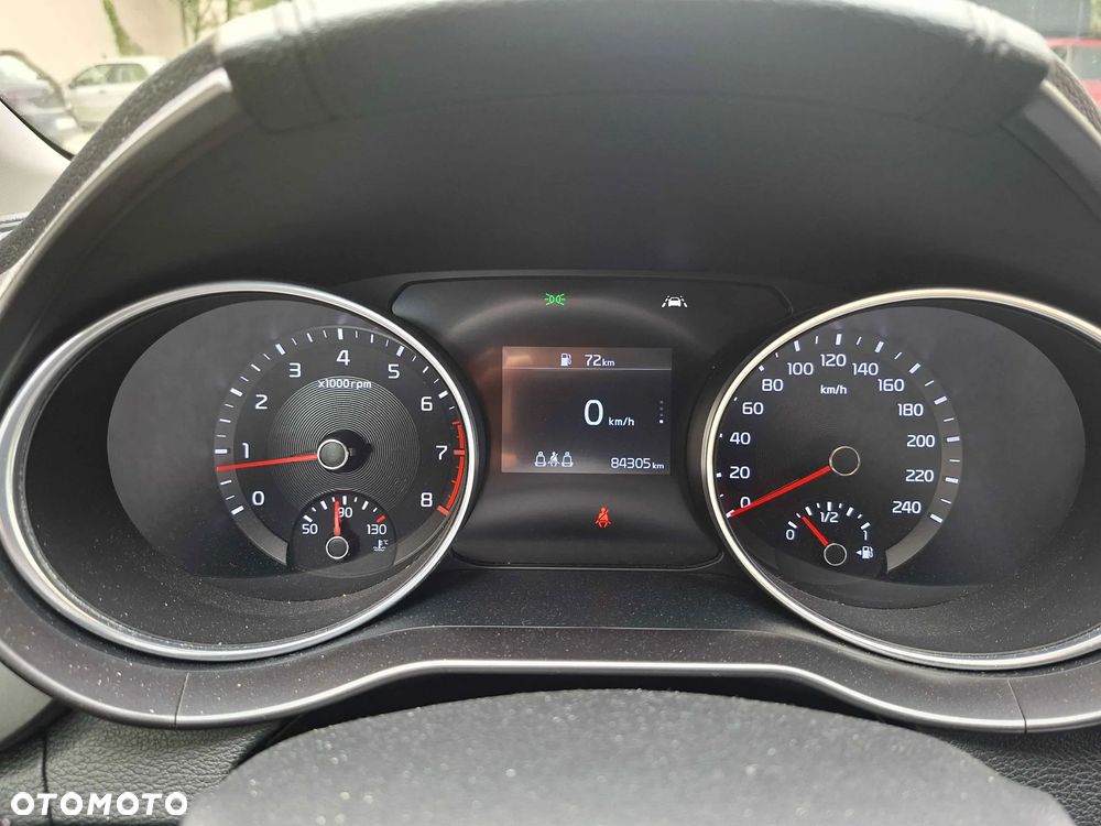 Kia Ceed 1.4 L - 11
