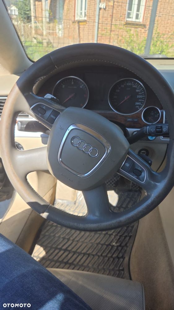 Audi A8 4.2 TDI DPF L Quattro - 14