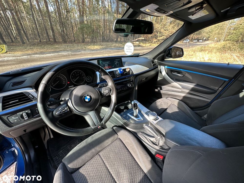 BMW Seria 3 330i - 15