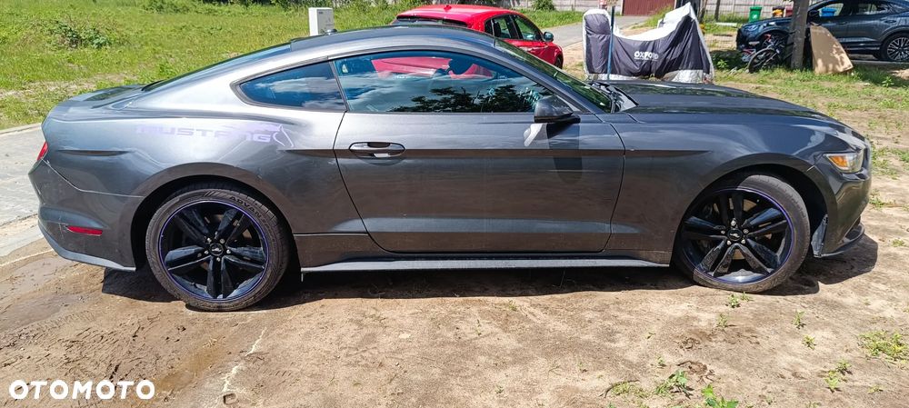 Ford Mustang 2.3 Eco Boost - 4