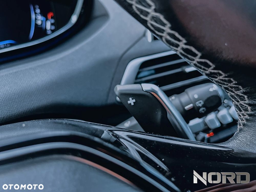 Peugeot 3008 PureTech 130 Stop & Start GPF EAT8 Allure - 28