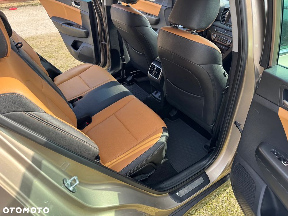 Kia Sportage 1.6 GDI 2WD DREAM-TEAM EDITION - 15