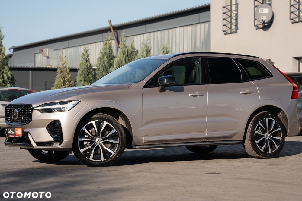 Volvo XC 60 D5 AWD R-Design - 9