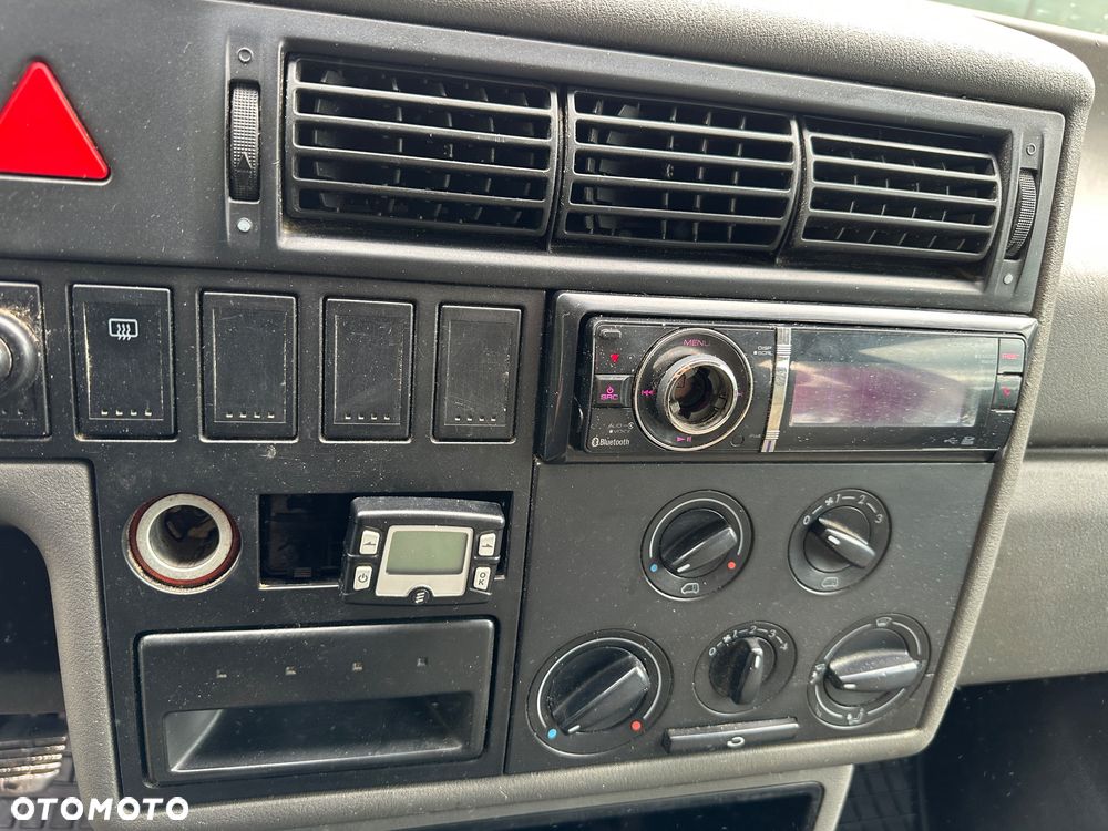 Volkswagen Transporter - 10