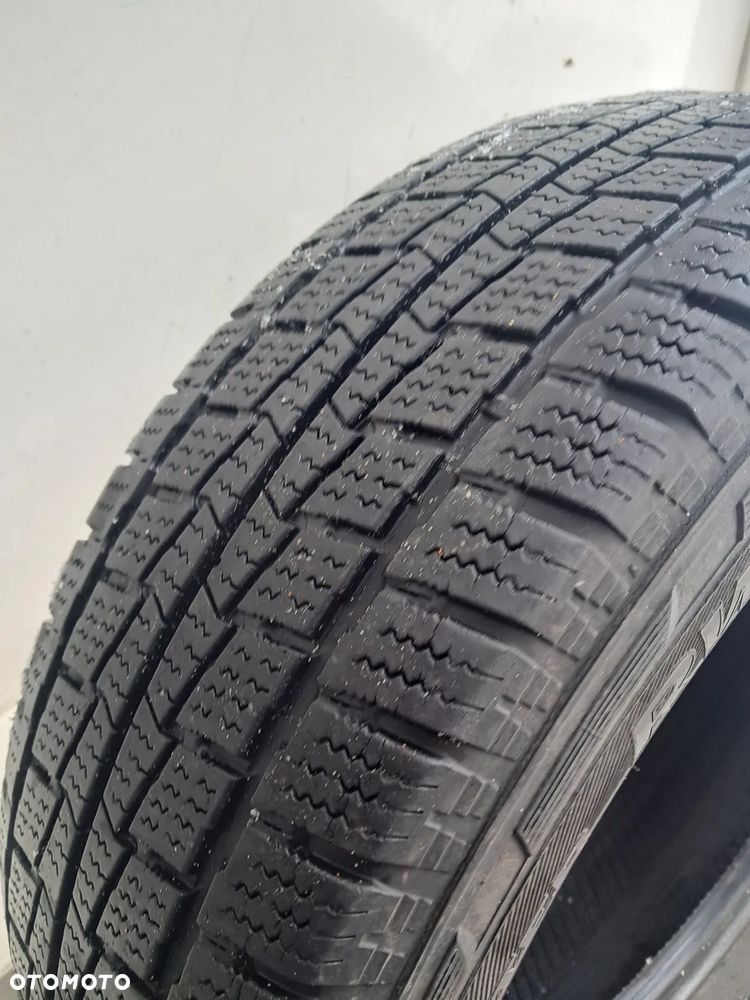Opony Zimowe 225/65 R 16C 2szt - 3
