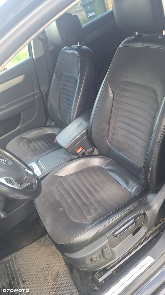 Volkswagen Passat 2.0 TDI Highline DSG - 14