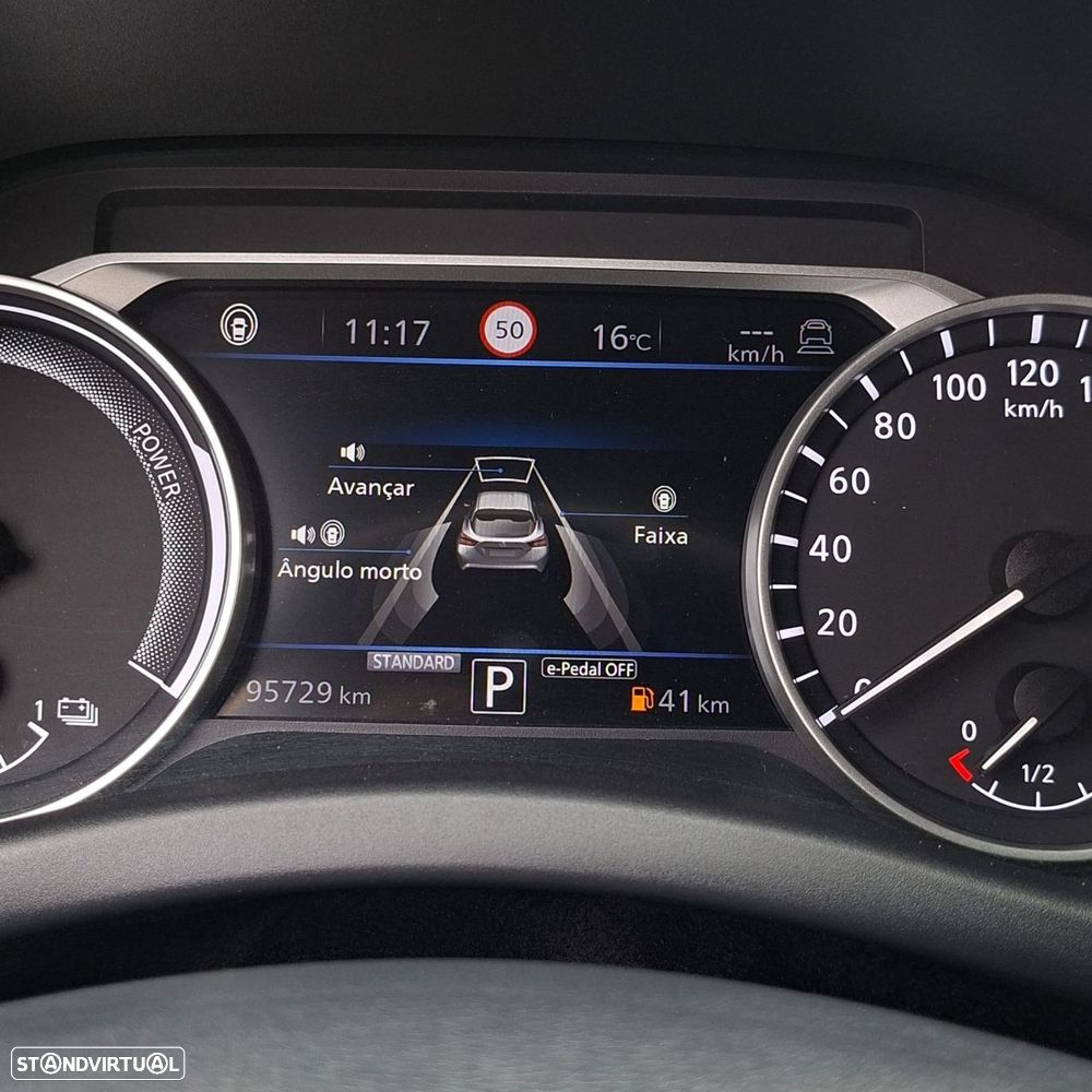 Nissan Juke 1.6 Hybrid Tekna TwoTone T - 23