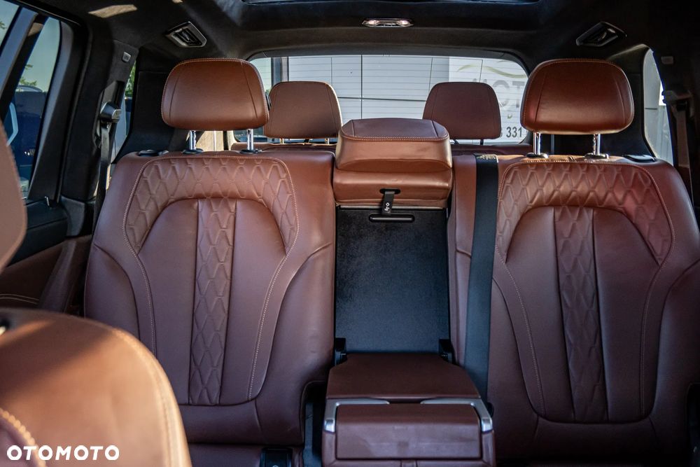 BMW X7 xDrive40i - 35