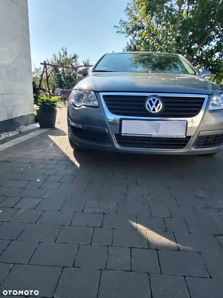 Volkswagen Passat - 3