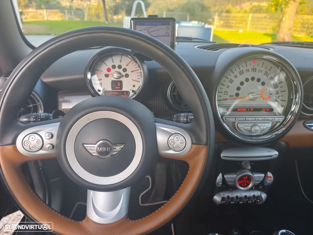 MINI 3 Portas Cooper D - 10