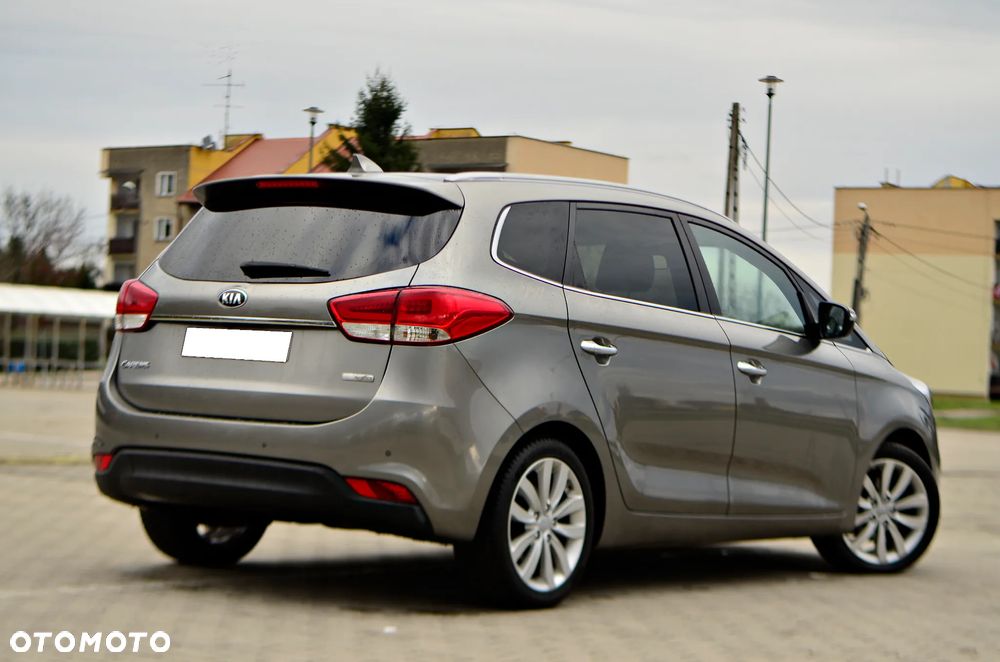 Kia Carens 1.7 CRDi L 7os - 11