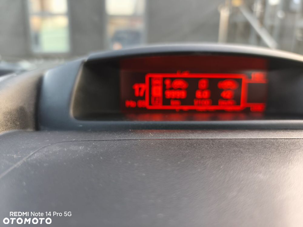 Citroën Berlingo e-HDi 90 FAP EGS6 Multispace - 19