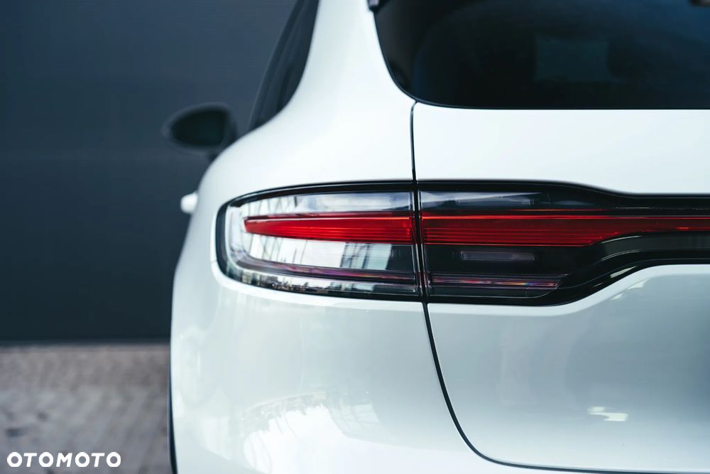 Porsche Macan T - 13