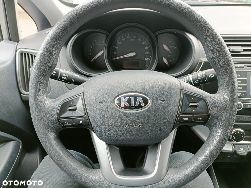 Kia Rio 1.2 M - 15