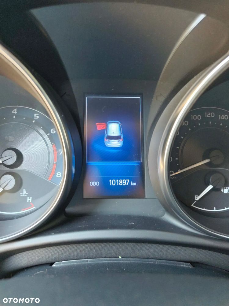 Toyota Auris - 17