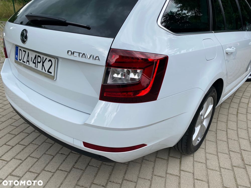 Skoda Octavia Combi 1.6 TDI DSG Premium Edition - 13
