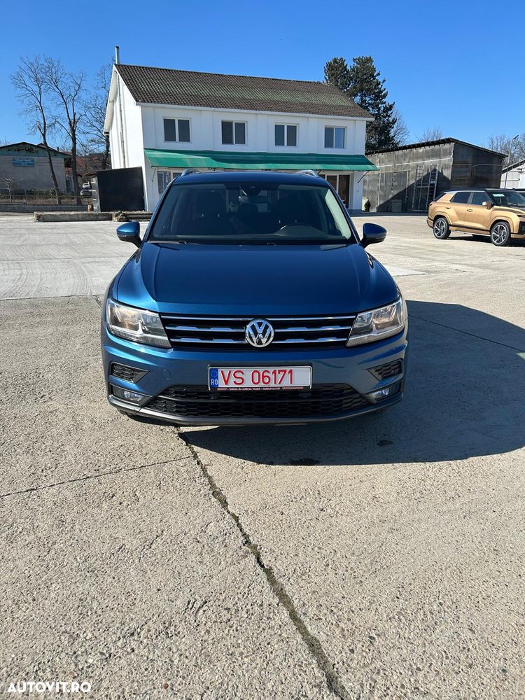 Volkswagen Tiguan - 2
