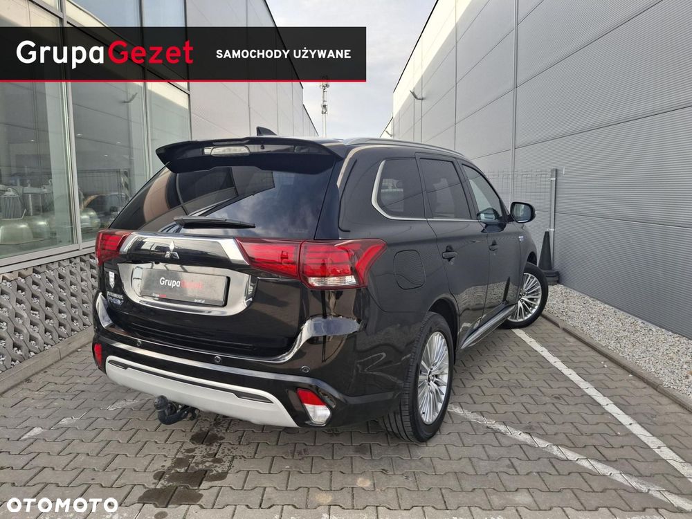 Mitsubishi Outlander - 6