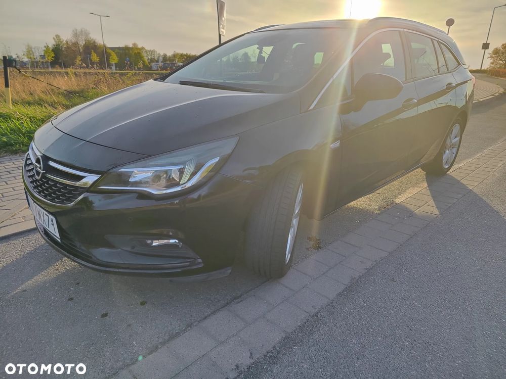 Opel Astra 1.6 CDTI Sport - 2