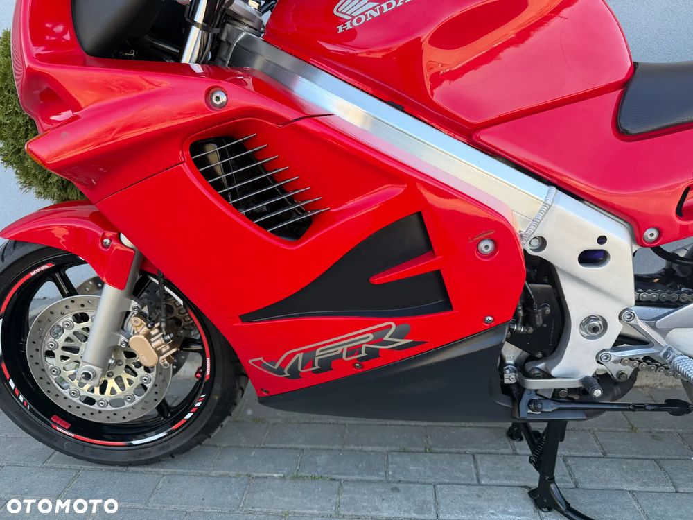 Honda VFR - 41