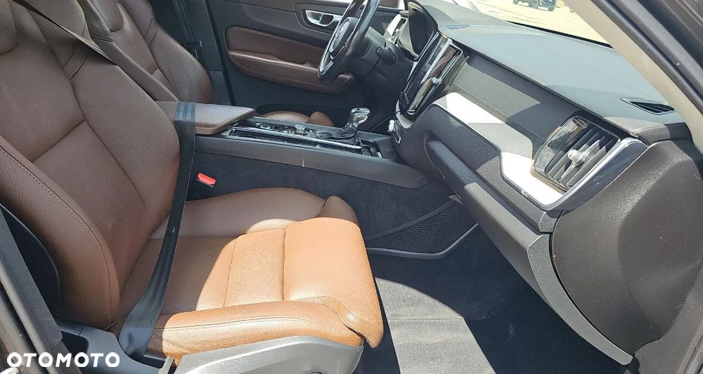Volvo XC 60 - 14
