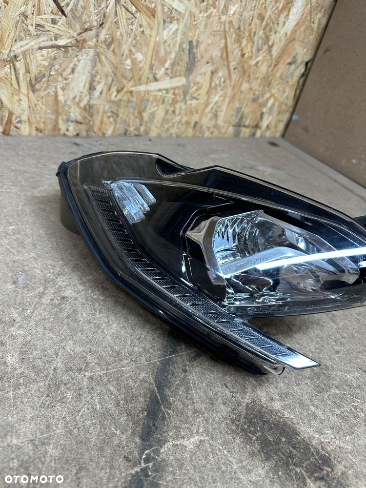 PEUGEOT METROPOLIS PULSION LAMPA PRAWA 1179331400 - 2