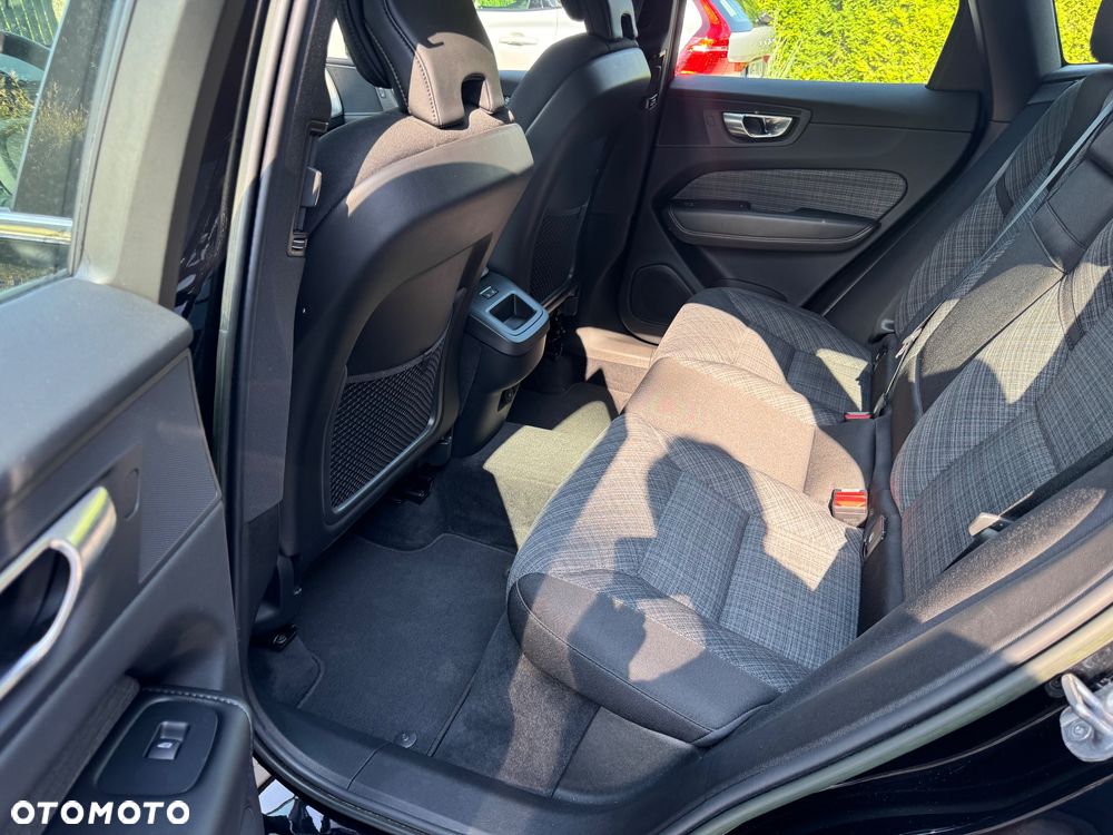 Volvo XC 60 B4 D Core - 14
