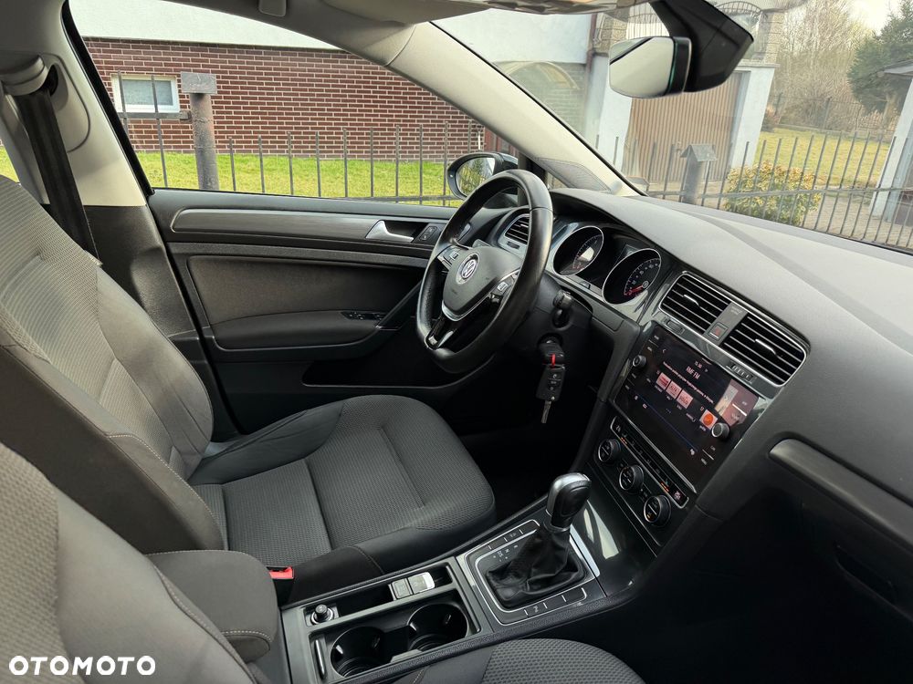 Volkswagen Golf 1.5 TSI BlueMotion ACT DSG Highline - 15