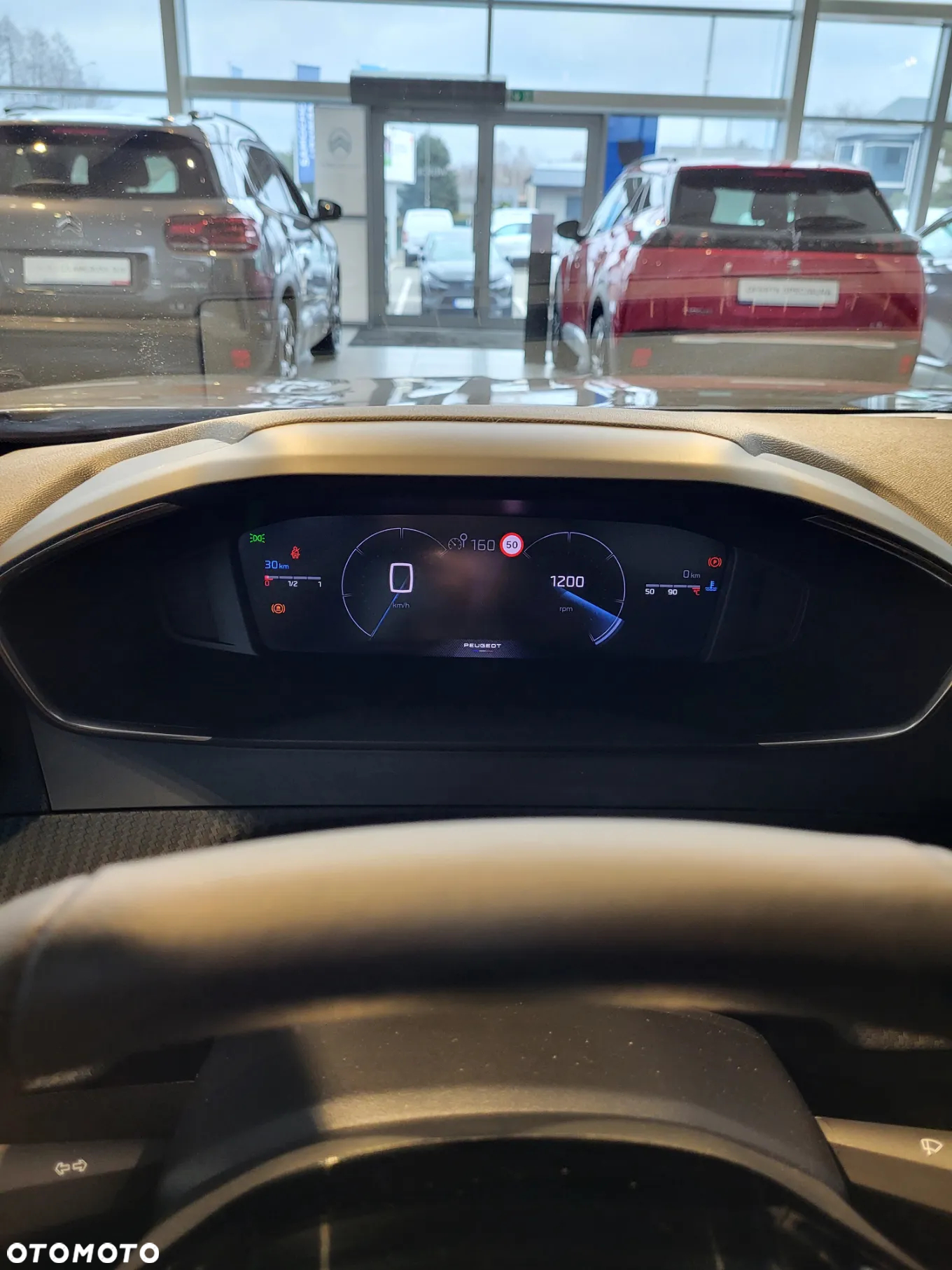 Peugeot 2008 1.2 PureTech Allure S&S EAT8 - 6