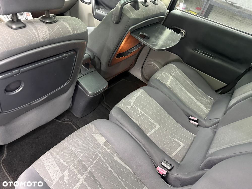 Renault Scenic 2.0 16V Luxe Expression - 5