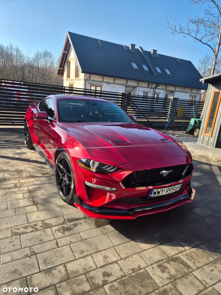 Ford Mustang - 1