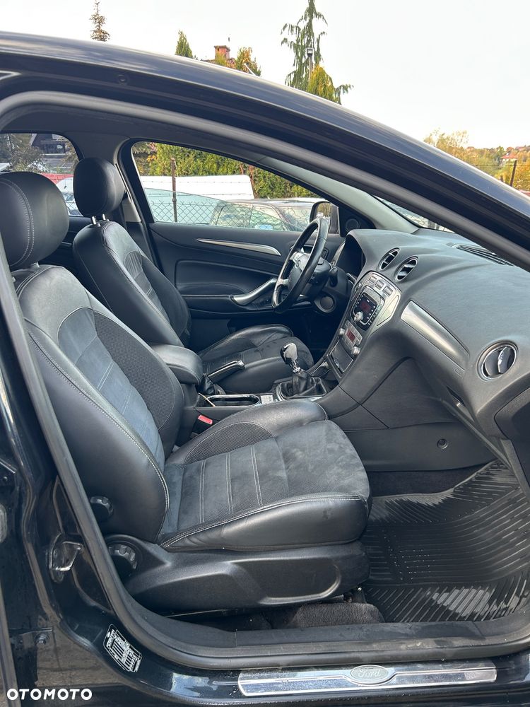 Ford Mondeo - 16