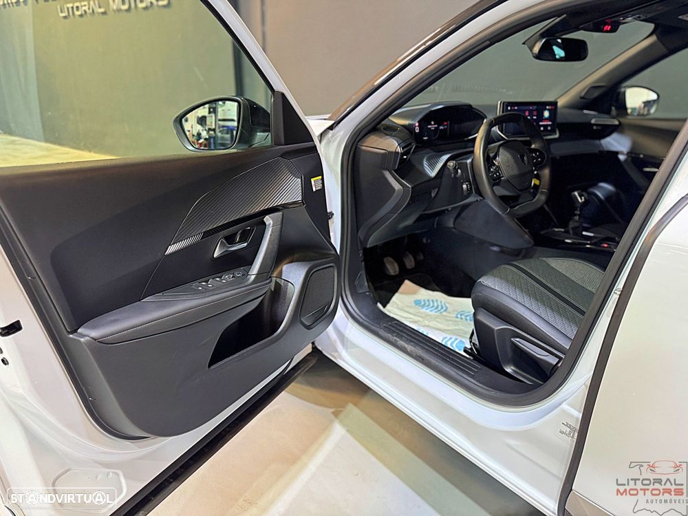 Peugeot 2008 1.2 PureTech Allure Pack - 14