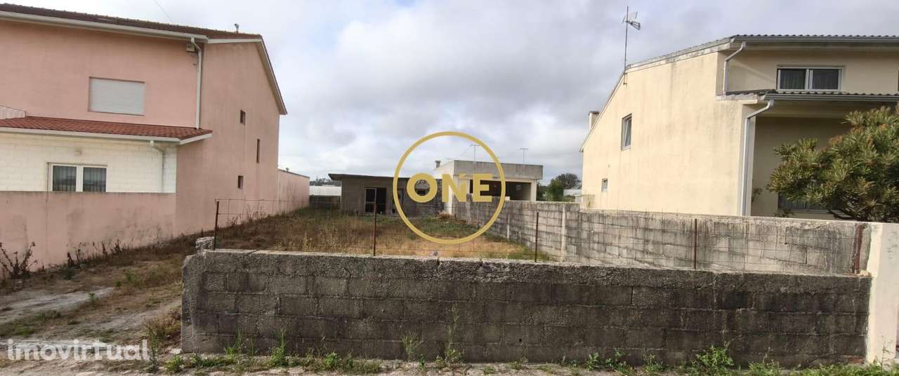 Lote com 351 m2 em Terroso, Póvoa de Varzim - Grande imagem: 2/4